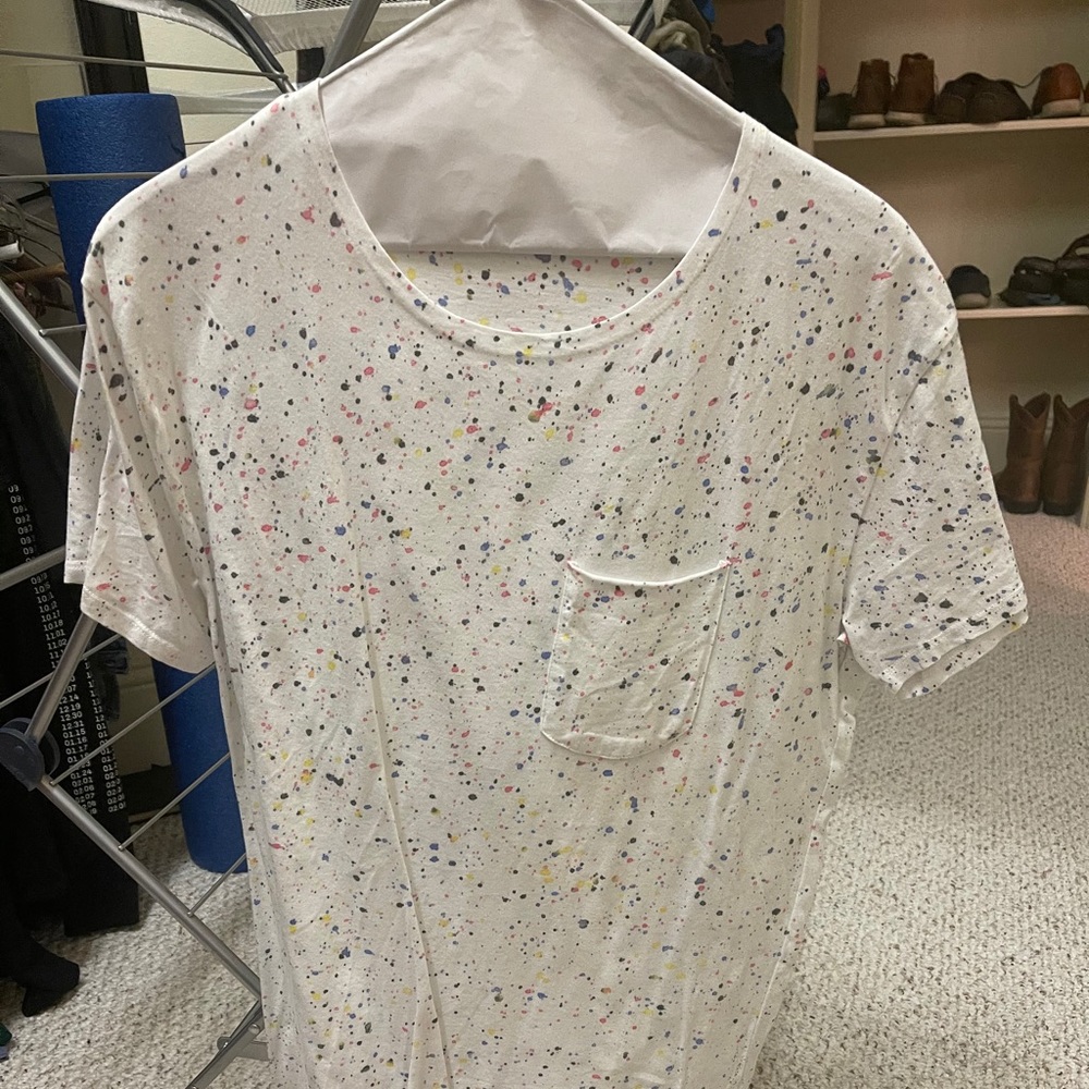 Men’s splatter paint tee